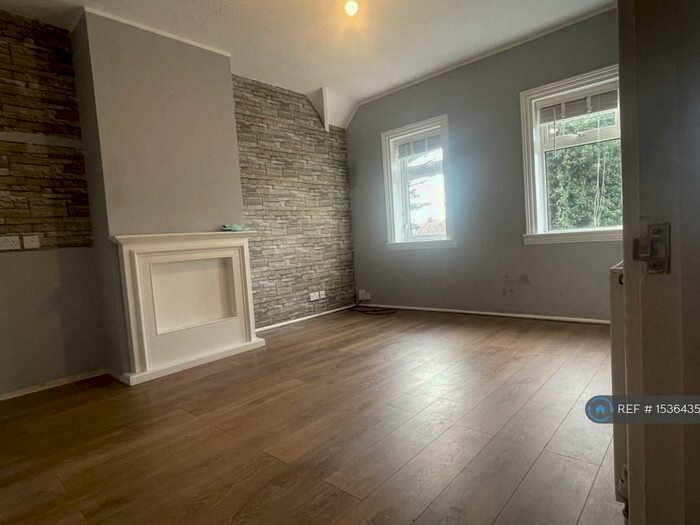 1 Bedroom Maisonette To Rent In Grafton Road, Dagenham, RM8