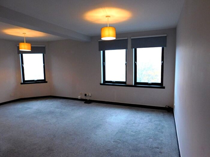 2 Bedroom Flat To Rent In Loch Street, City Centre, Aberdeen, AB25