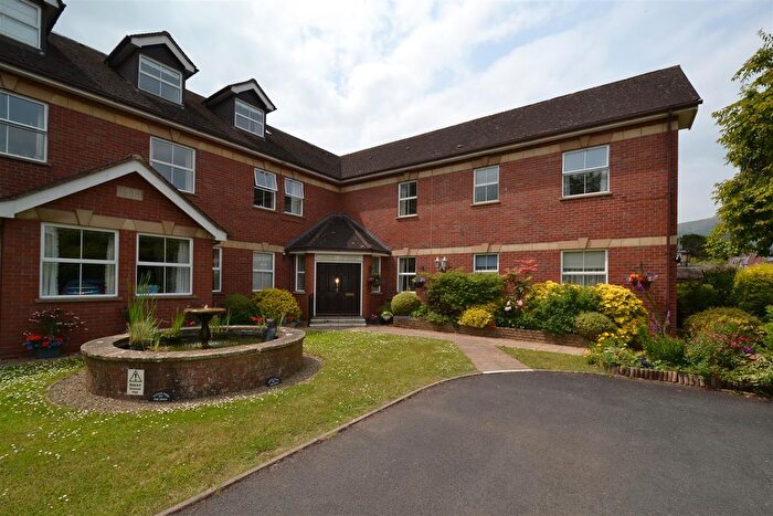 1 Bedroom Flat For Sale In Barnards Green Road, Malvern, WR14