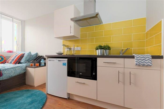 Studio To Rent In Hounds Gate, Nottingham, NG1