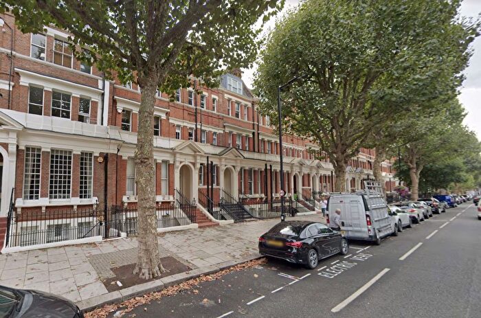 2 Bedroom Flat To Rent In Sutherland Avenue, Maida Vale, W9
