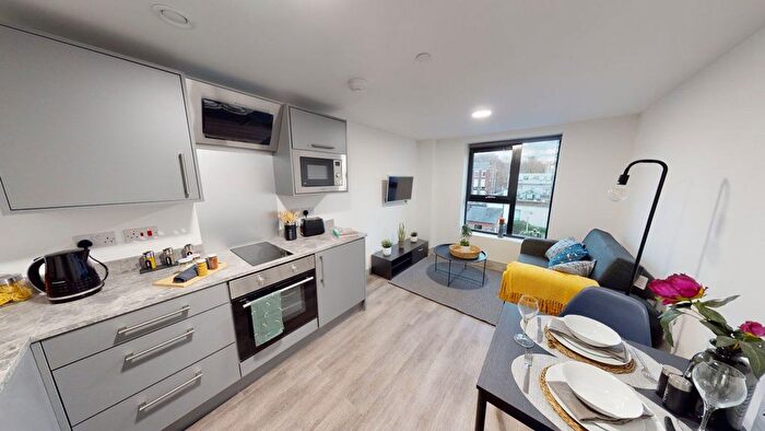 2 Bedroom Flat To Rent In Roscoe Street, Liverpool, L1