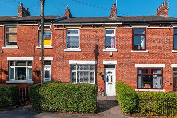 3 Bedroom Terraced House For Sale In Alice Avenue, Leyland, PR25