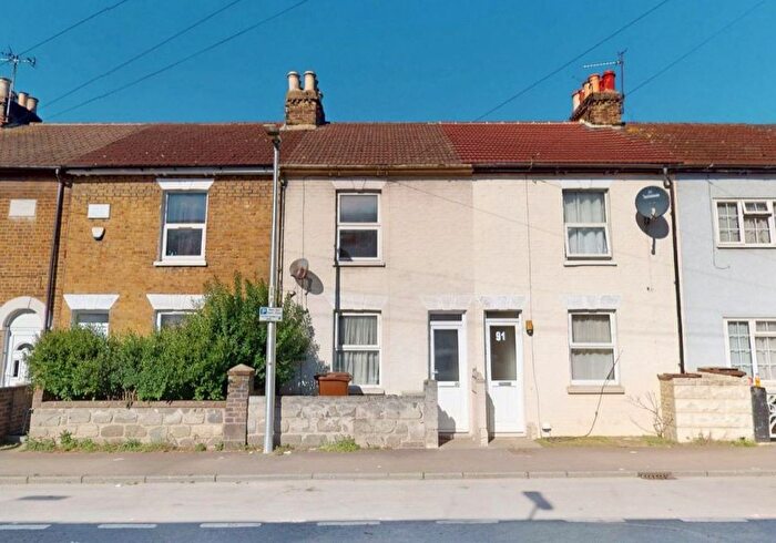 2 Bedroom Terraced House For Sale In Victoria Street, Gillingham, Kent, ME7