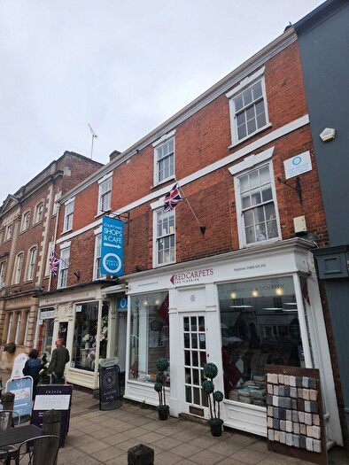 1 Bedroom Apartment To Rent In High Street, Market Harborough, Leicestershire, LE16