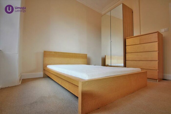 1 Bedroom Flat To Rent In Sciennes, Meadows, Edinburgh, EH9