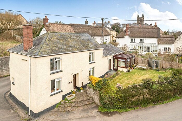 3 Bedroom Detached House For Sale In Exeter Road, Winkleigh, Devon, EX19