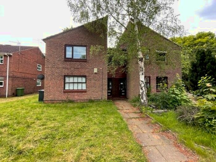 1 Bedroom Studio To Rent In Weyhill Close, Pendeford, Wolverhampton, WV9