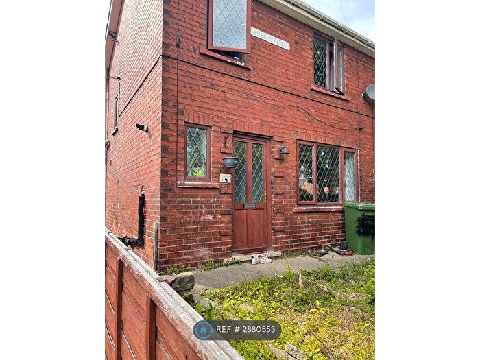 3 Bedroom Semi-Detached House To Rent In Ash Street, Wakefield, WF4