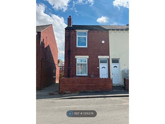 3 Bedroom End Of Terrace House To Rent In Foxholes Lane, Altofts, WF6