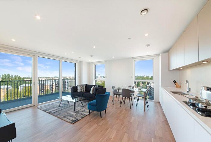 2 Bedroom Apartment To Rent In Meranti Apartments, Deptford Landings, Deptford, SE8