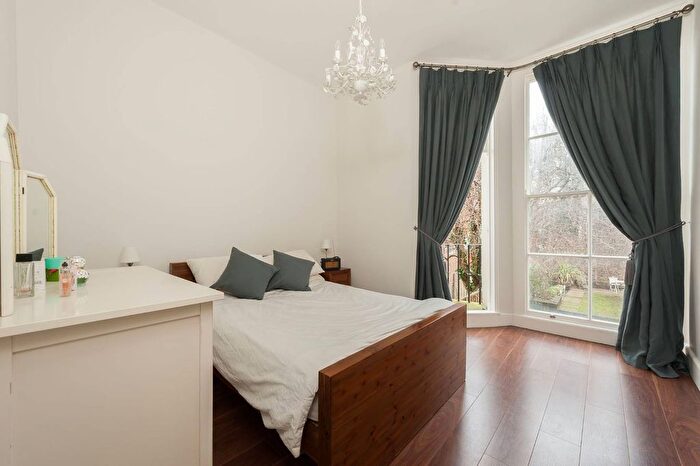 2 Bedroom Flat To Rent In Shirland Road, Maida Vale, London, W9