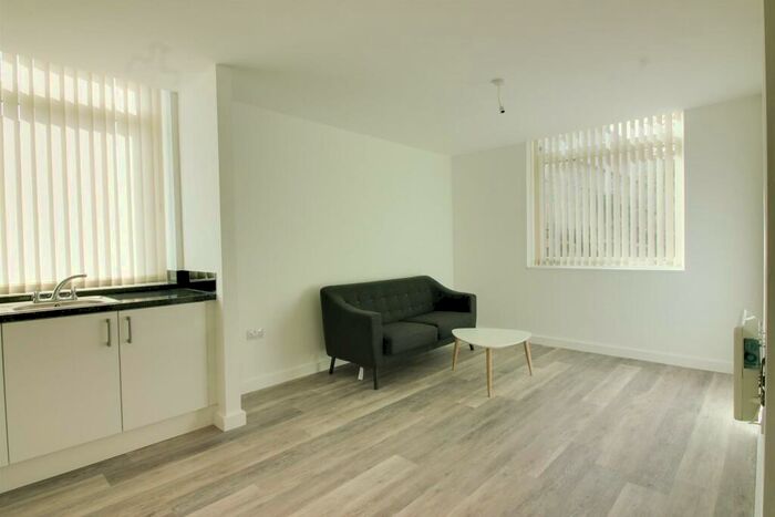 1 Bedroom Apartment To Rent In John Street, Stockport, SK1