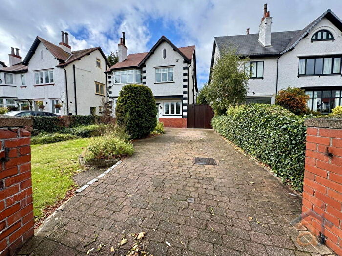 5 Bedroom Detached House For Sale In Osborne Road, Southport, PR8