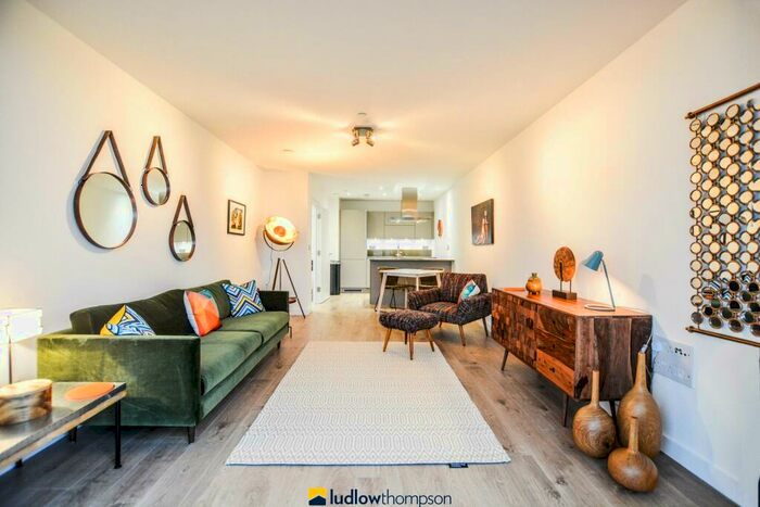 1 Bedroom Flat To Rent In Beechwood Road, London, E8