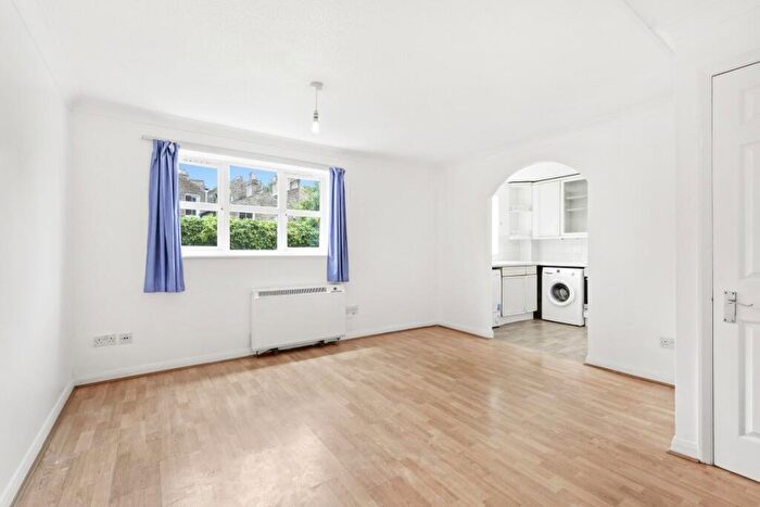 1 Bedroom Flat To Rent In Cornwallis Square, Cornwallis Road, Archway, N19