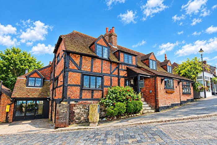 5 Bedroom Character Property For Sale In The Square, Hamble, Southampton, SO31