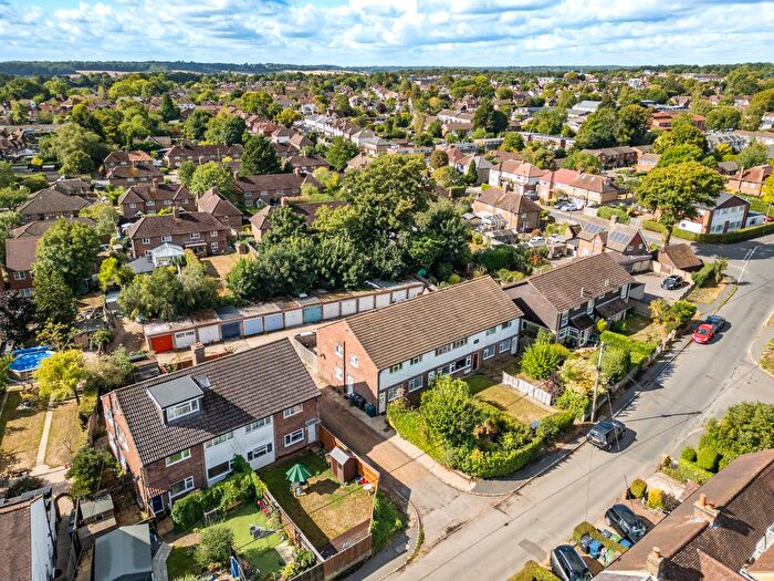 2 Bedroom Flat For Sale In Chestnut Lane, Amersham, Buckinghamshire, HP6