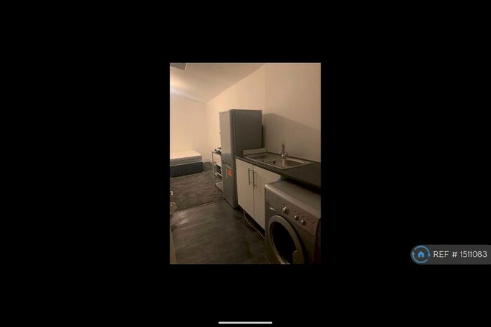 Studio To Rent In Saxon Road, Luton, LU3