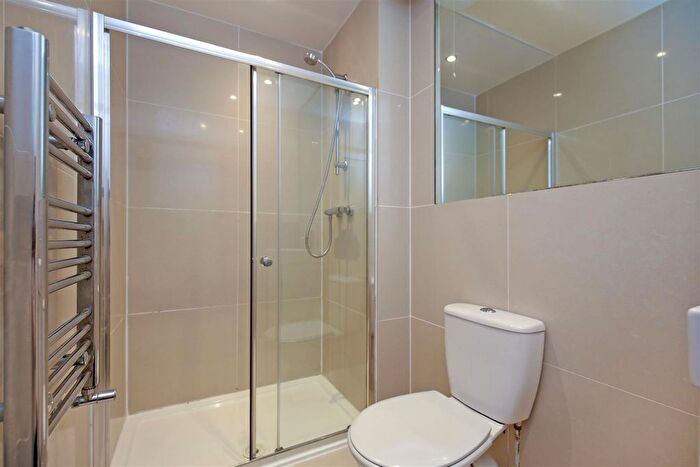 3 Bedroom Flat To Rent In Oakland Road, Jesmond, Newcastle Upon Tyne, NE2