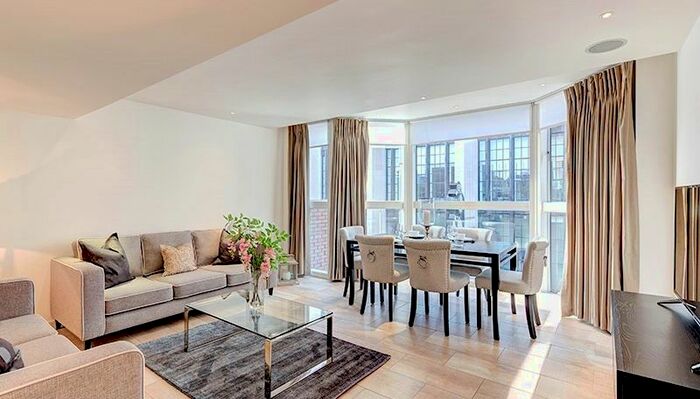 2 Bedroom Flat To Rent In Young Street, London, W8