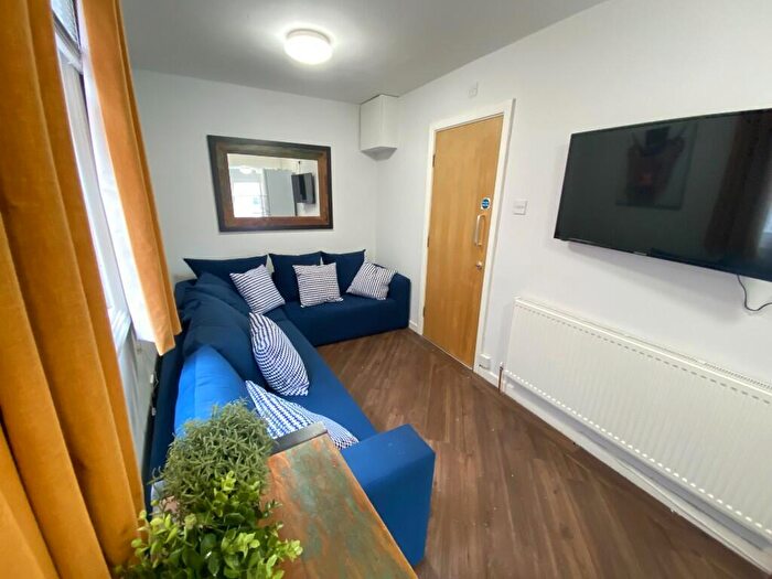6 Bedroom Flat To Rent In Mount Pleasant, Liverpool, Merseyside, L3