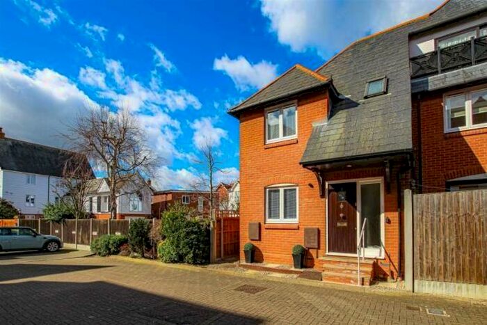 2 Bedroom Semi-Detached House To Rent In Kings Court, Kings Road, Burnham-on-Crouch, CM0