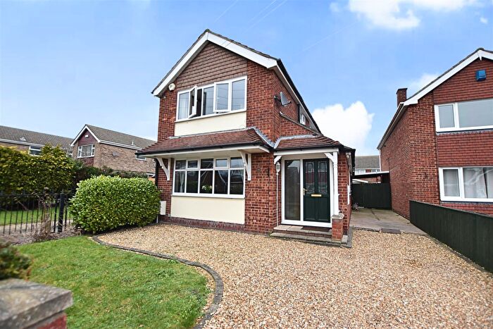3 Bedroom Detached House For Sale In Anderby Drive, Grimsby, DN37