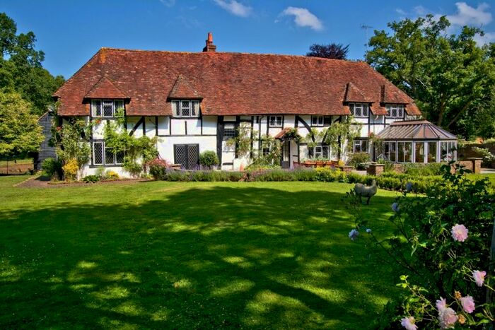 5 Bedroom Detached House To Rent In Dunsfold Road Tickners Heath, Alfold, GU6