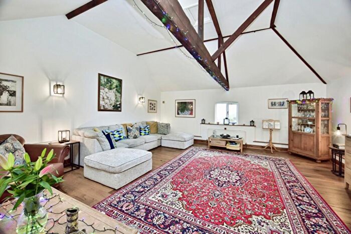 3 Bedroom Terraced House For Sale In Gibbs Hill, Maidstone, Kent, ME18