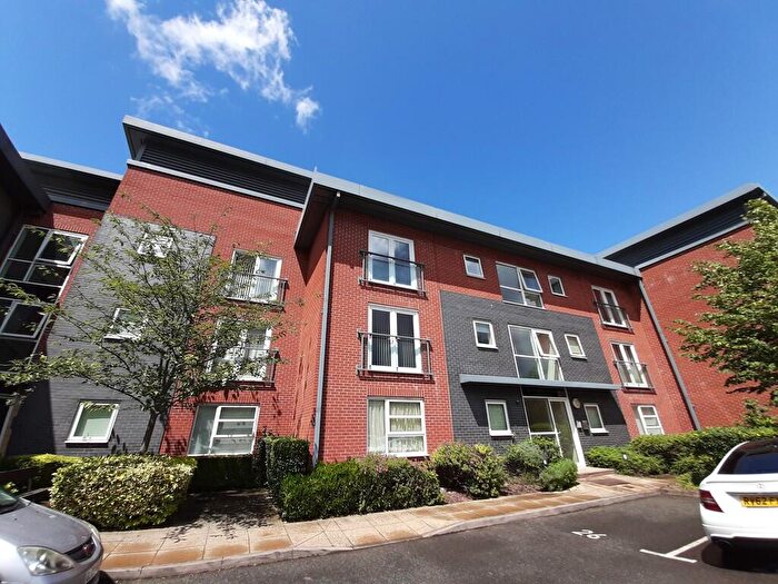 2 Bedroom Apartment To Rent In Stone Street, Oldbury, B69