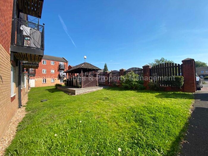 2 Bedroom Apartment To Rent In Stretford Road, Hulme, Manchester, M15