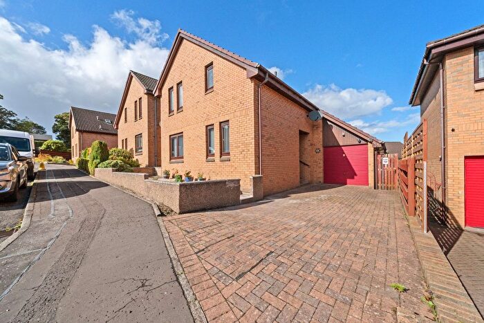 3 Bedroom Detached House For Sale In Orchard Grove, Polmont, Falkirk, FK2