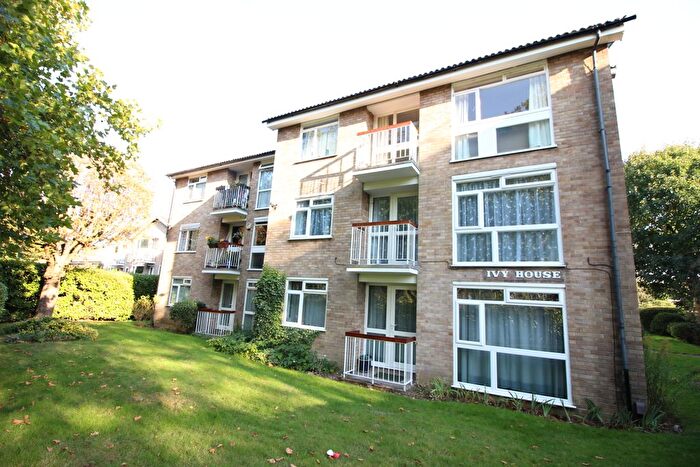 1 Bedroom Flat To Rent In Ivy House, Eastbury Road, Oxhey, WD19