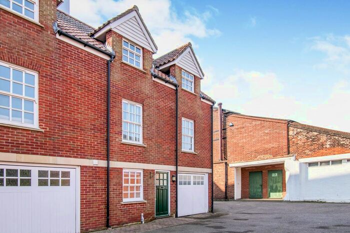 3 Bedroom End Of Terrace House To Rent In The Old Barley Market, Norwich, NR2