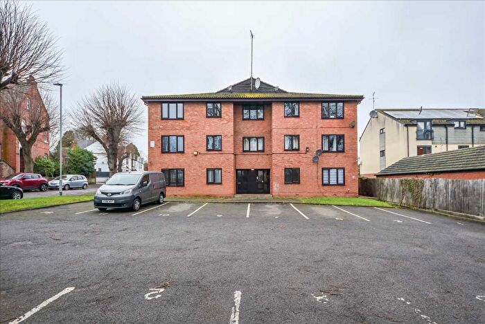 2 Bedroom Apartment To Rent In Park View, Castle Road, Wellingborough, NN8