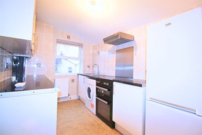 2 Bedroom Apartment To Rent In Cambridge Street, Totterdown, Bristol, BS3