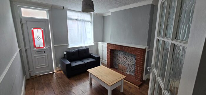 2 Bedroom Terraced House To Rent In Mansfield, Nottingham, NG18