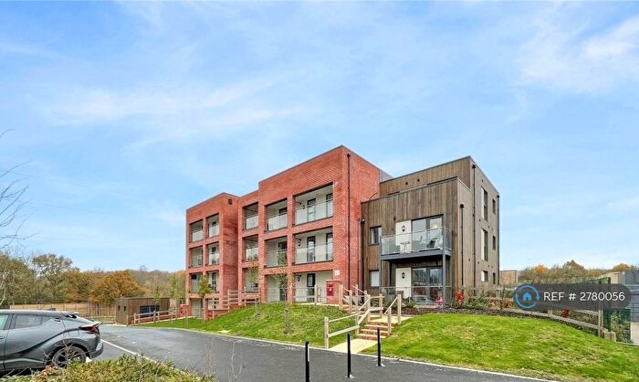 2 Bedroom Flat To Rent In Heath Wood Drive, Maidstone, ME14