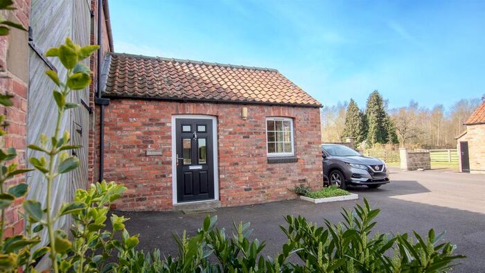 1 Bedroom Cottage To Rent In The Cottage, Malton Road, York, YO32