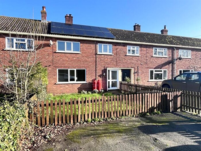 3 Bedroom Terraced House To Rent In Cransford, IP13