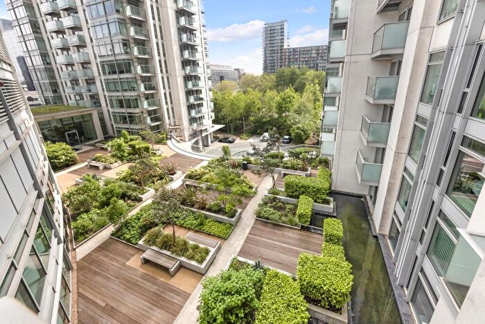 Terraced House To Rent In Pan Peninsula Square, E14