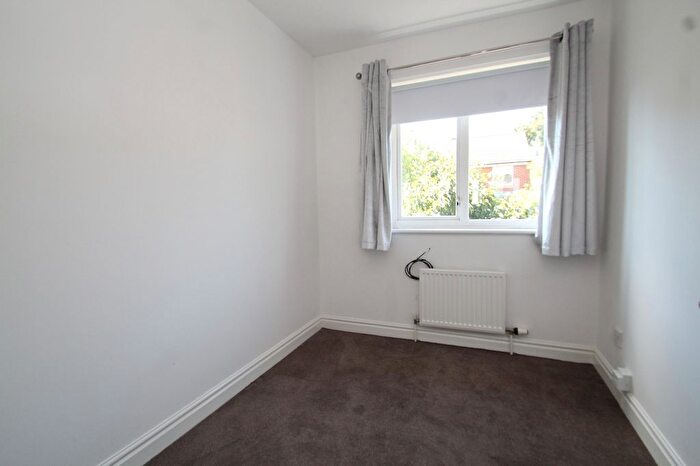 3 Bedroom Detached House To Rent In Woodside Avenue, Meanwood, Leeds, LS7