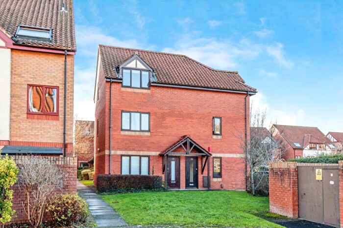 1 Bedroom Flat For Sale In Canada Way, Bristol, Somerset, BS1