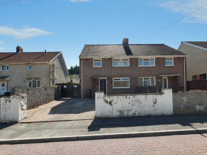 3 Bedroom Semi-Detached House For Sale In Dan-Y-Coed, Tonmawr, Port Talbot, SA12
