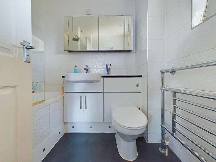 4 Bedroom Detached House For Sale In Mill Road, Northing Lancing, BN15