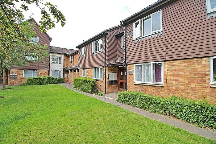 1 Bedroom Studio To Rent In Harlington, UB3
