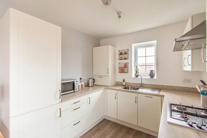 2 Bedroom Flat To Rent In Buttermere Crescent, Doncaster, DN4