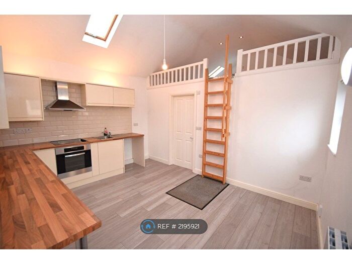 1 Bedroom Flat To Rent In Tom Brown Street, Rugby, CV21