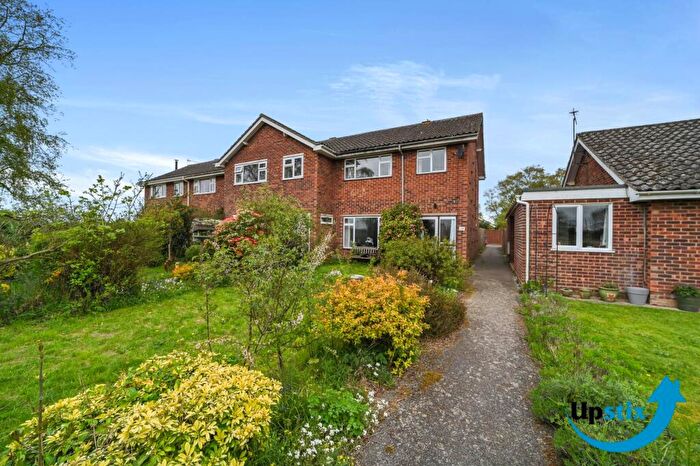 3 Bedroom Semi Detached House For Sale In Silver Leys, Bentley, IP9